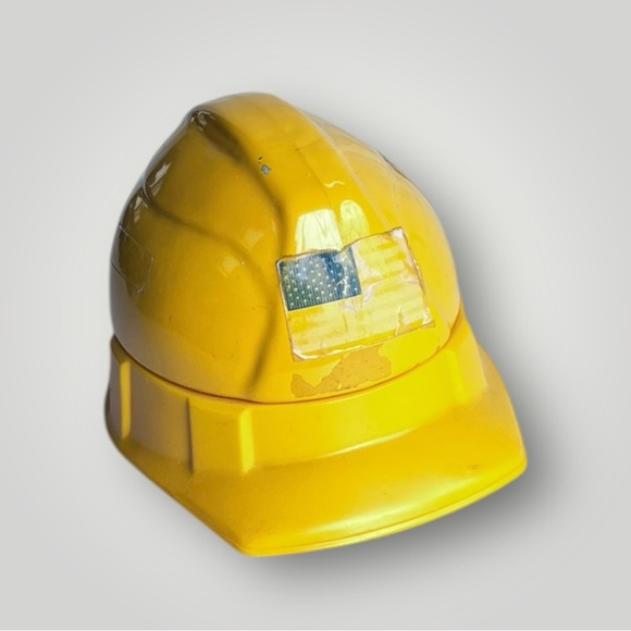 Vintage Avon Construction Yellow Hard Hat After Shave Bottle - Picture 13 of 13